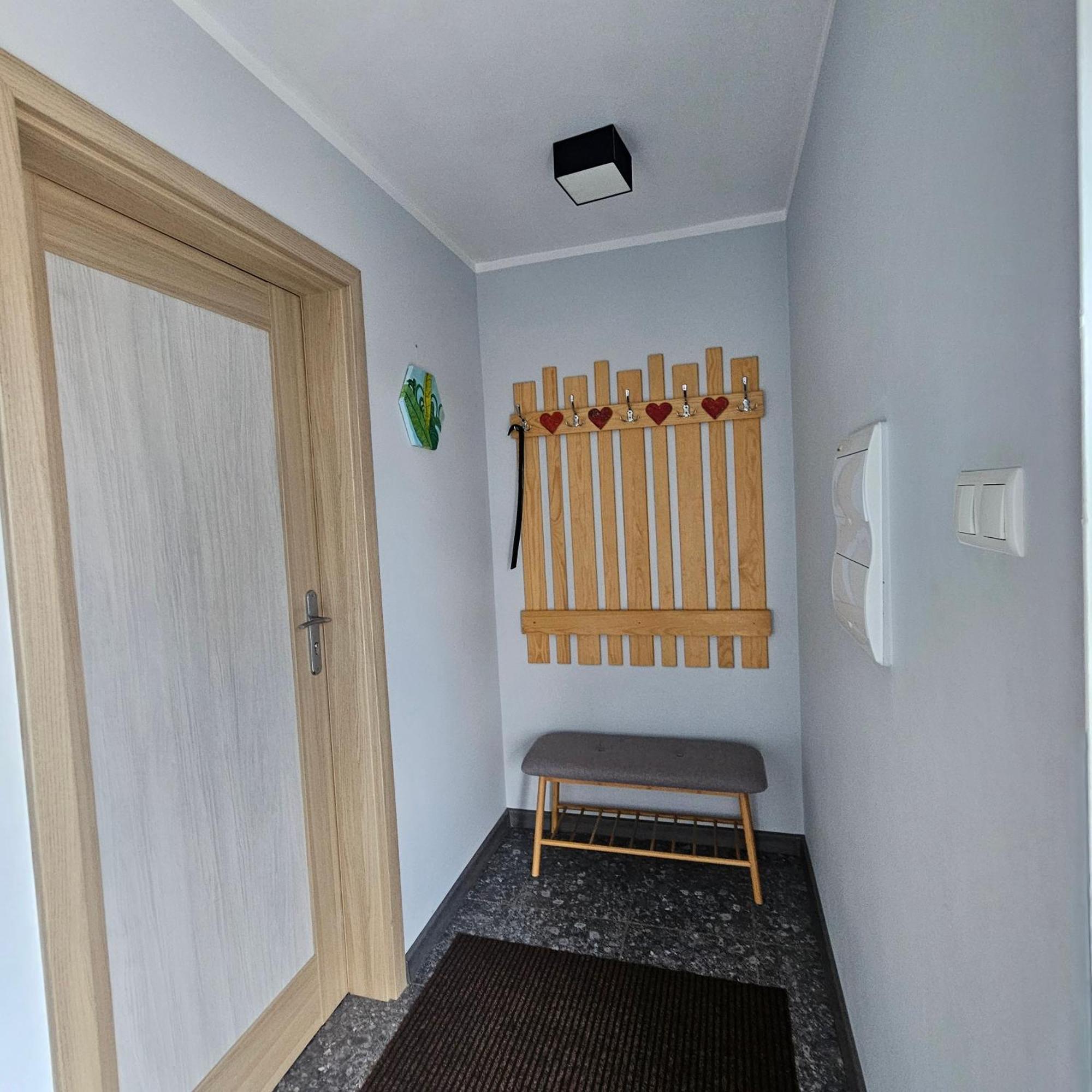 112 Apartment *